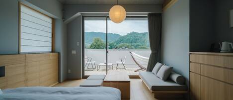 Loft Superior, Bebas Asap Rokok | Brankas, tirai kedap cahaya, setrika/meja setrika, dan Wi-Fi gratis