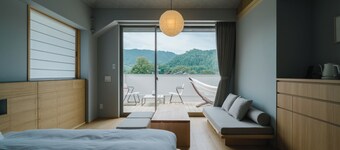 BRANCHERA ISHIBUTAI TERRACE