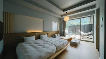 Superior Triple Room, Non Smoking | In-room safe, blackout drapes, iron/ironing board, free WiFi