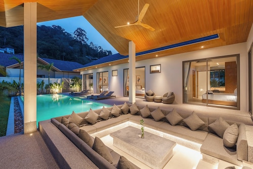 BrandNewBeautifulVillaKamalabeachv157