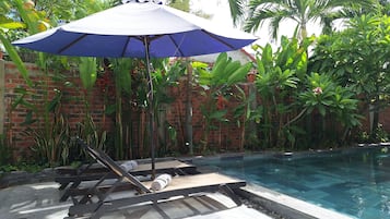 Kolam renang terbuka