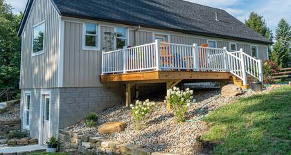 Sleeps 6, Rural, Peaceful, Homey