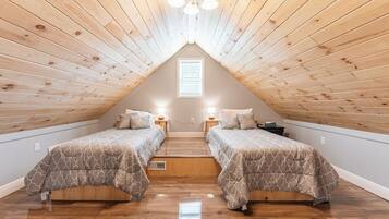 3 chambres, fer et planche à repasser, Wi-Fi, draps fournis