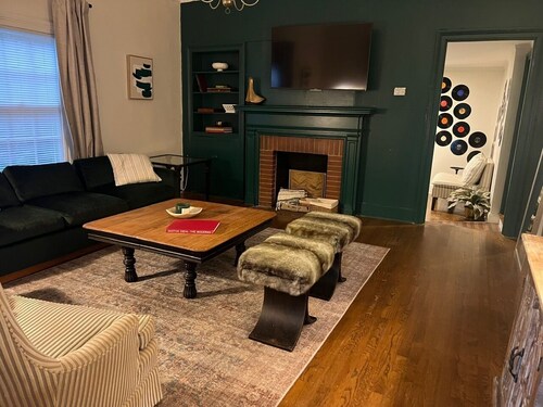 Village District - Historic 2-bedroom house in Raleigh