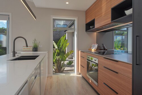 Hart Retreat - Bright, Modern Comfort in the Heart of Richmond