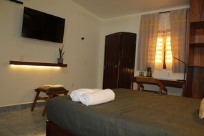 1 bedroom, desk, iron/ironing board, free WiFi