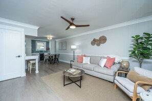 TV - Fully Renovated Retreat  (Mount Pleasant)