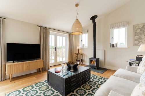 Sleeps 4, Dog friendly, Perfect retreat for families