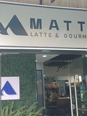 Exterior detail - Spacious and furnished studio (Nairobi)