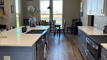 Microwave, oven, stovetop, dishwasher