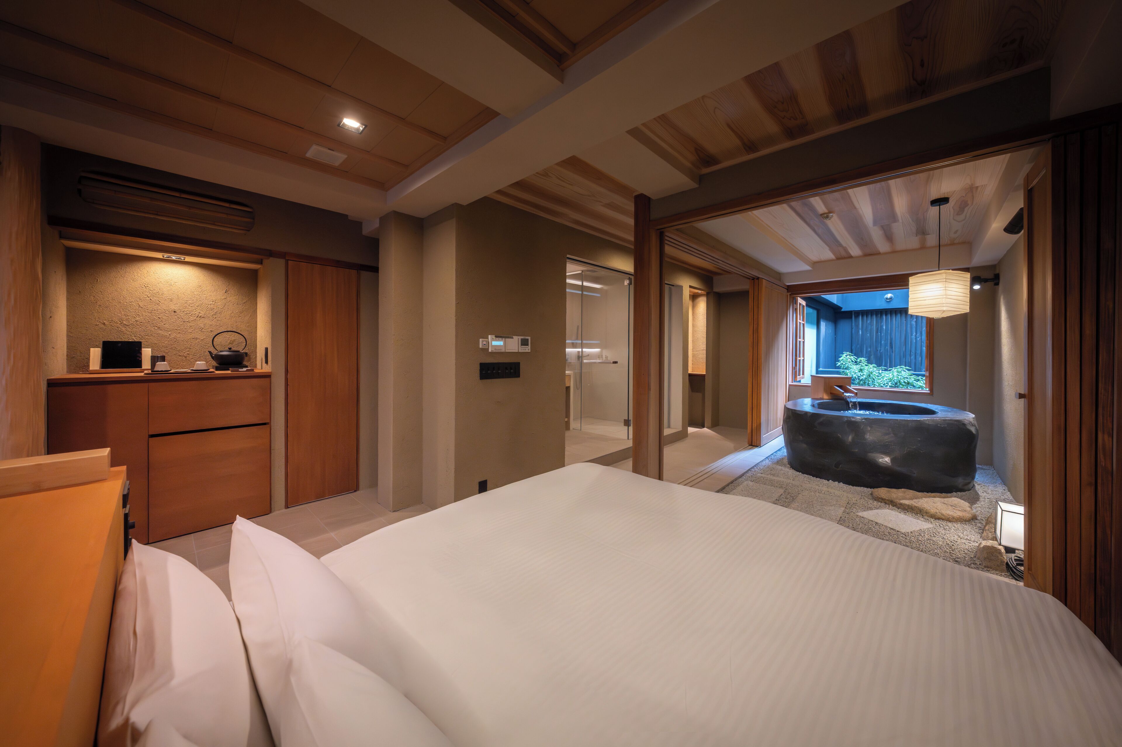 Basic Double Room | Free WiFi