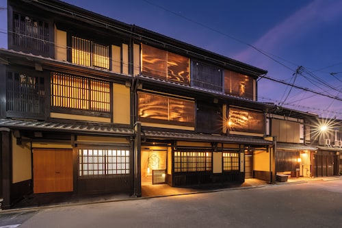 Nazuna Kyoto Nishi Honganji