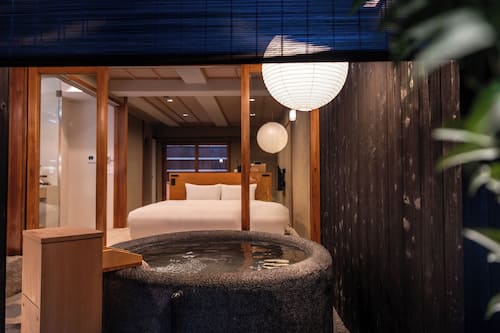 Deluxe Double Room | Free WiFi