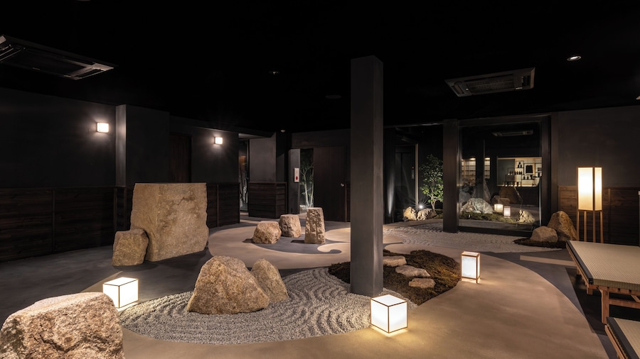 Nazuna Kyoto Nishi Honganji