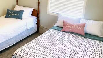 2 slaapkamers, een strijkplank/strijkijzer, wifi, beddengoed