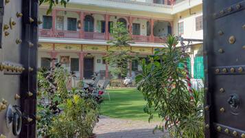 Lối vào nơi lưu trú