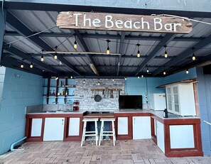 Outdoor pool - Korora Court by Charlesworth (Coffs Harbour)