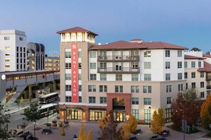 Exterior - Blueground | Contra Costa Centre, pool, nr Walnut Creek Park (Contra Costa Centre)