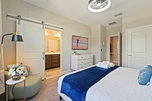 4 bedrooms, desk, iron/ironing board, free WiFi