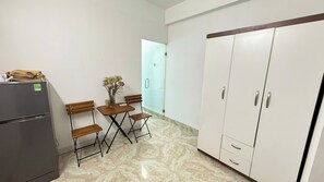 Minibar, desk, free WiFi, bed sheets
