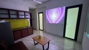 Apartment, 2 Schlafzimmer | Minibar, Schreibtisch, kostenloses WLAN, Bettwäsche