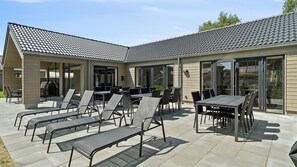 Outdoor dining - VillaVilla 807 - Fjellerup, Østjylland (Glesborg)
