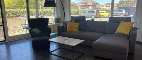 Apartment | Living room