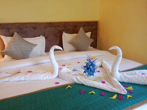 Deluxe Double Room, Patio, Garden View | Bathroom | Shower, free toiletries, hair dryer, towels