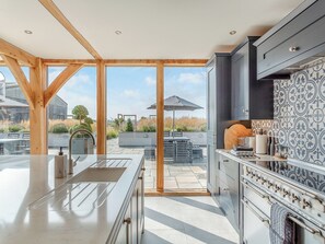 Dishwasher, high chair