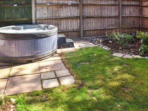 مغطس سبا خارجي