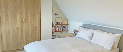 4 bedrooms, WiFi (free)