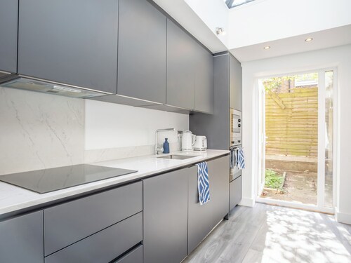 2 bedroom accommodation in All Greater London