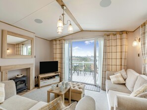 TV - 3 bedroom accommodation in Weymouth (Weymouth)