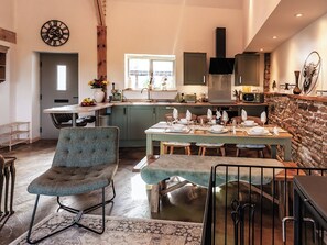 Geschirrspüler, Hochstuhl