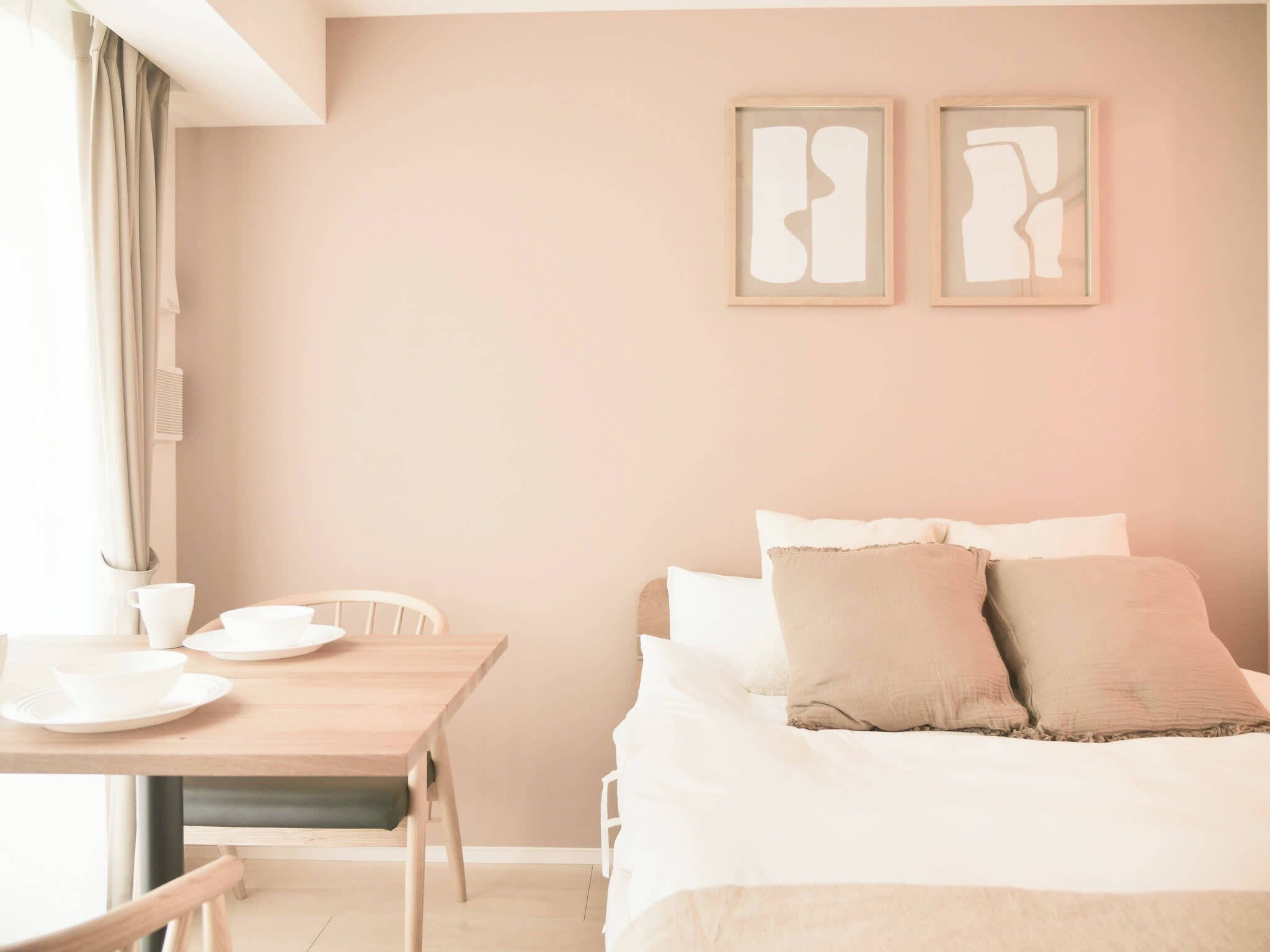 1 多间卧室、办公桌、WiFi、床单