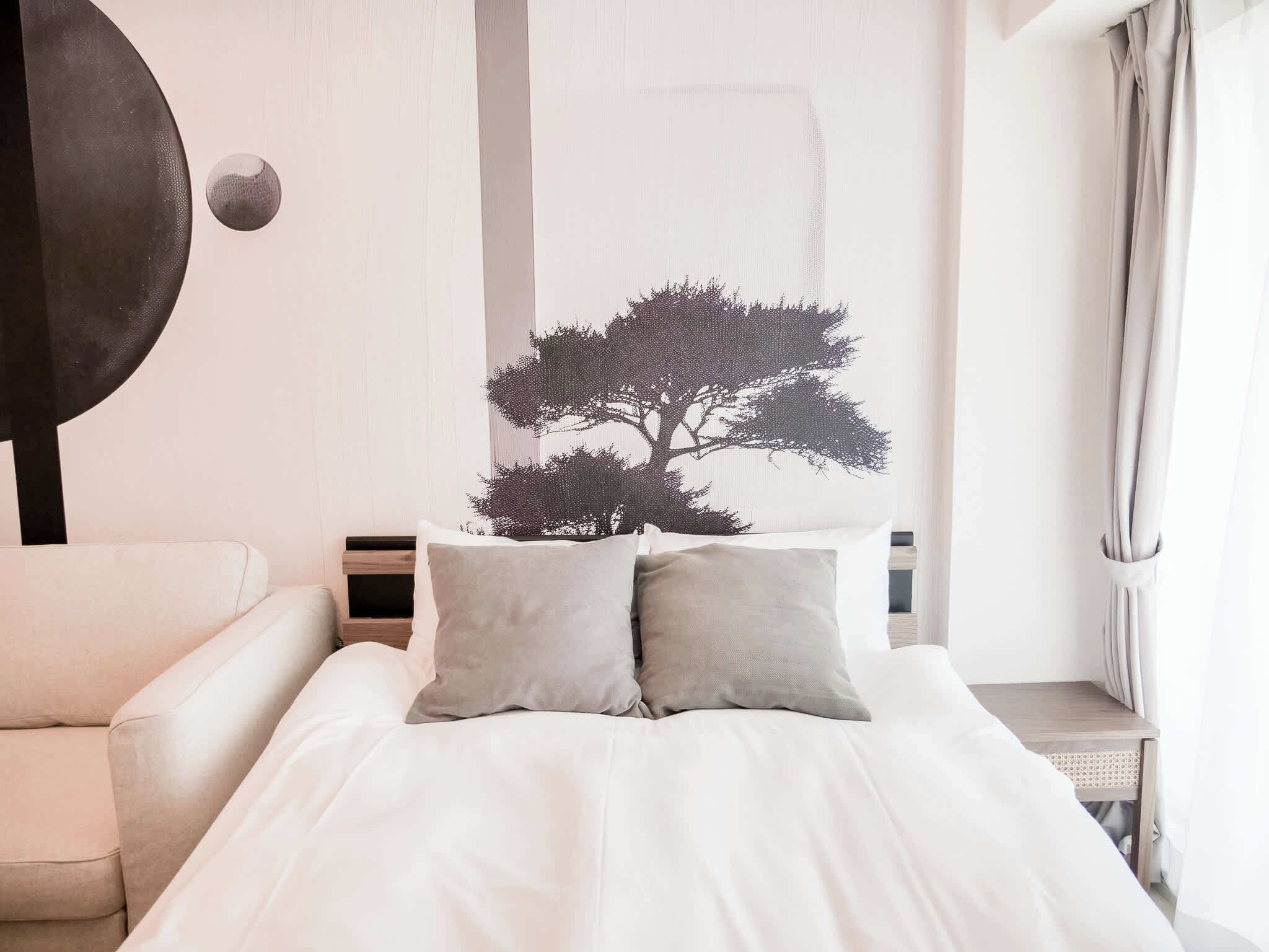 1 bedroom, desk, WiFi, bed sheets