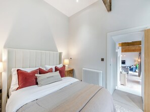 2 bedrooms, free WiFi