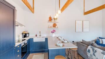 Dishwasher, highchair