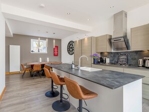 Dishwasher, highchair