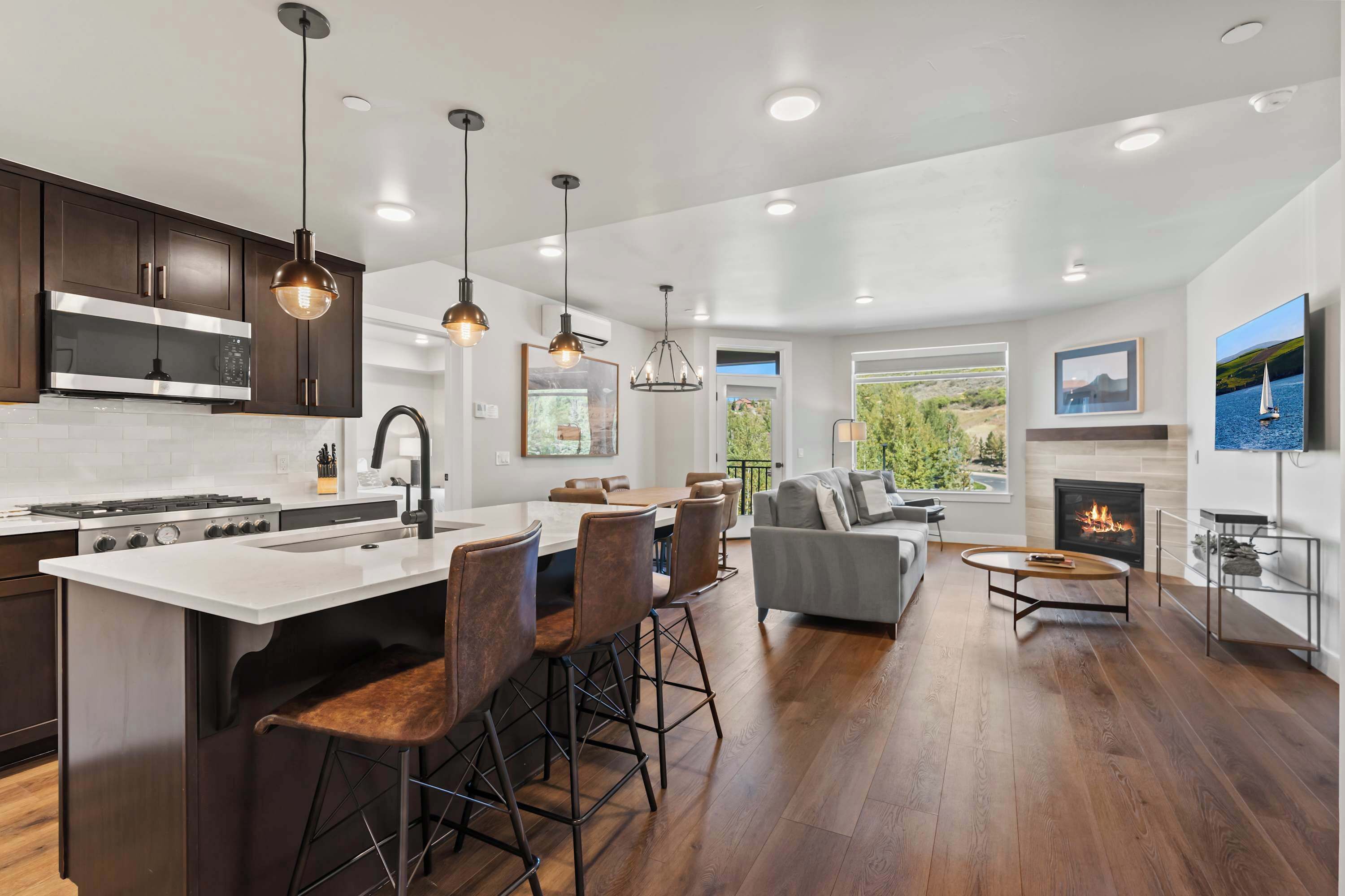 المنشأة من الداخل