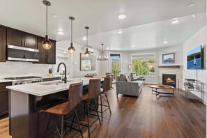 Interior - Luxury Black Rock Resort Suite, Unit A (Heber City)