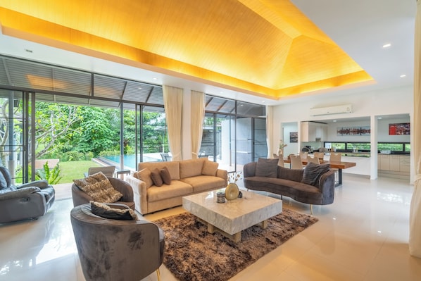 Villa, Patio | Living area