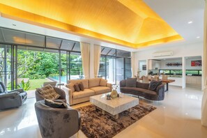 Villa, Patio | Living area
