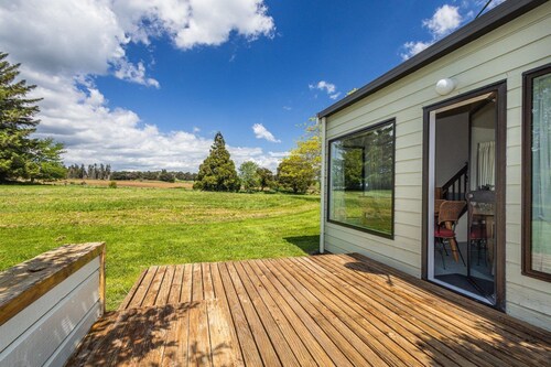 Cosy Ohakune retreat in park-like Turoa Alpine Village