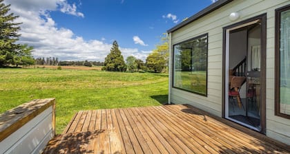 Cosy Ohakune retreat in park-like Turoa Alpine Village