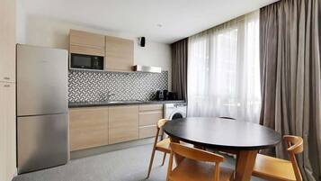 Fridge, microwave, coffee/tea maker, toaster