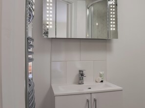 Towels - UK47758 - Horseshoe Cottage (Launceston)