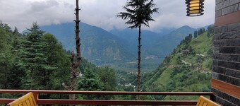Khaapus Home Naggar