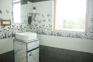 Håndklæder, Sæbe, Shampoo, Toiletpapir