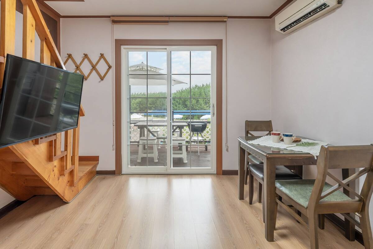 Basic Room, 1 Bedroom (D-Couple A (2F / Duplex / BBQ)